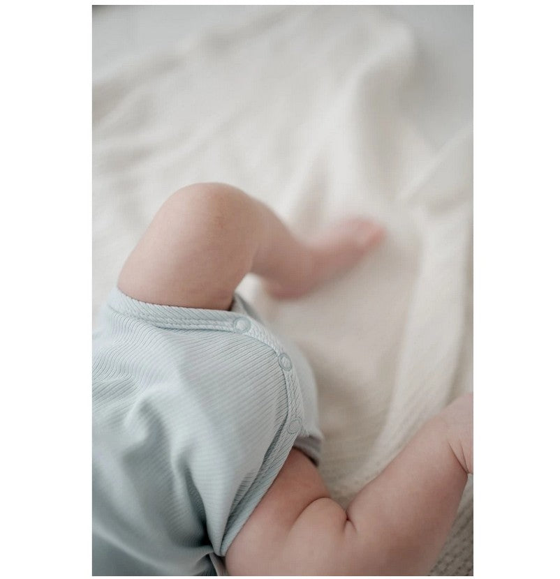 Baby Kurzarmbody HELLBLAU