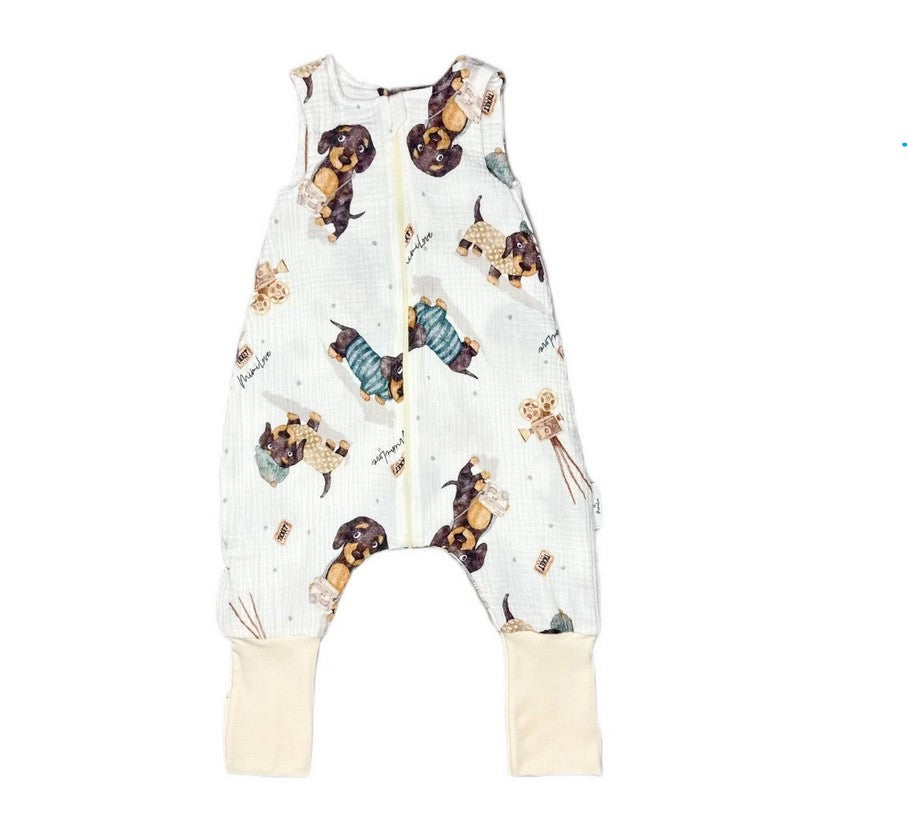 Leichter Musselin-Schlafsack mit Beinen Hunde