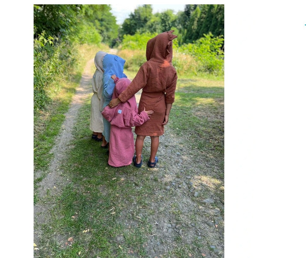 Kinderbademantel mit Kapuze DINO Größe 3-6 Jahre Karamell