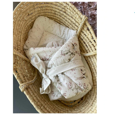 Babyhorn / Babymatte aus Baumwolle Golden Birds Rose