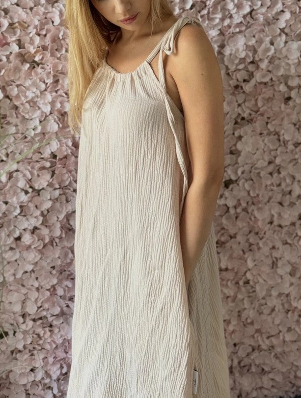 Maxikleid aus Musselin mit Rüschen - UNI