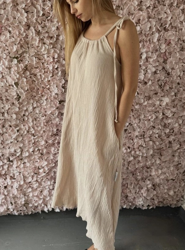 Maxikleid aus Musselin mit Rüschen - UNI