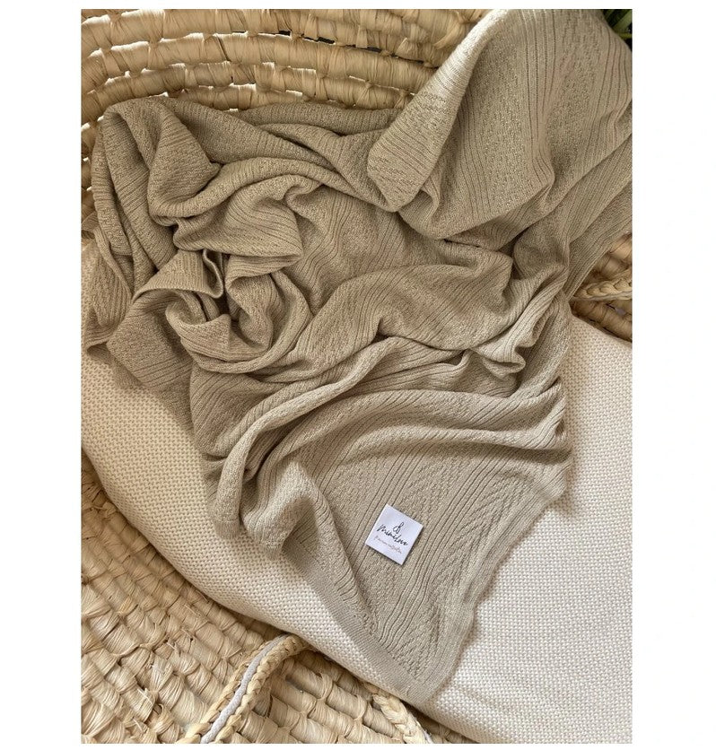 Leichte gemusterte Decke Beige