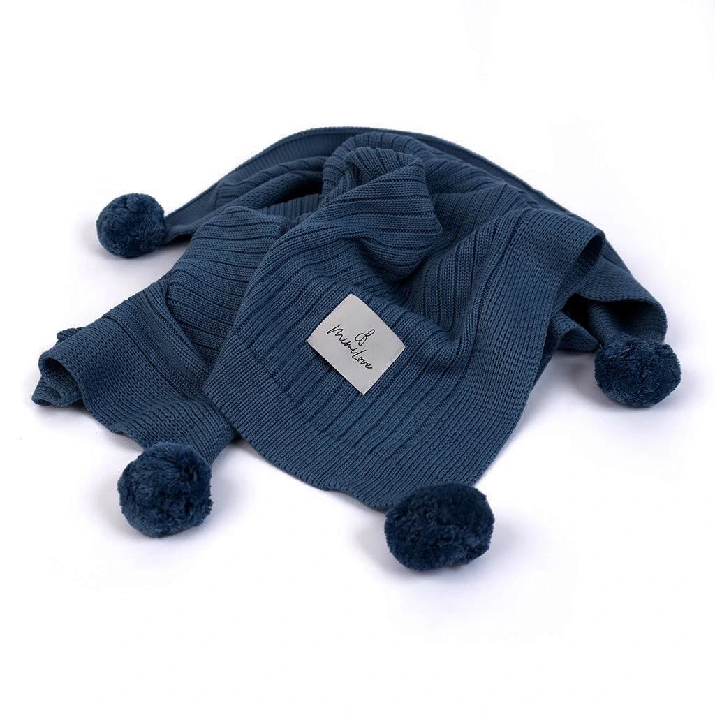 Bambusdecke mit Pompons Petrol